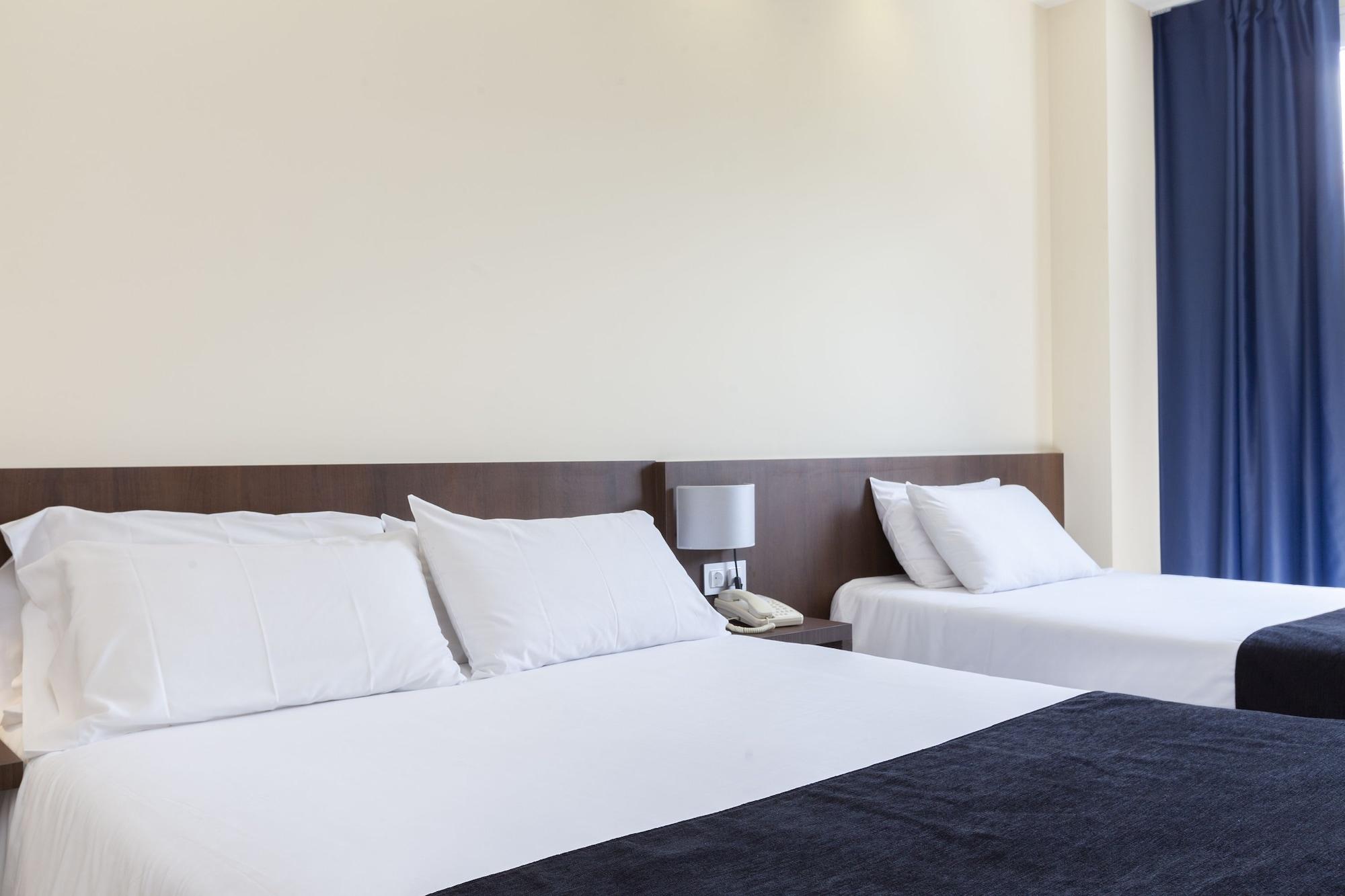Hotel Olympia Universidades Valencia Exteriör bild