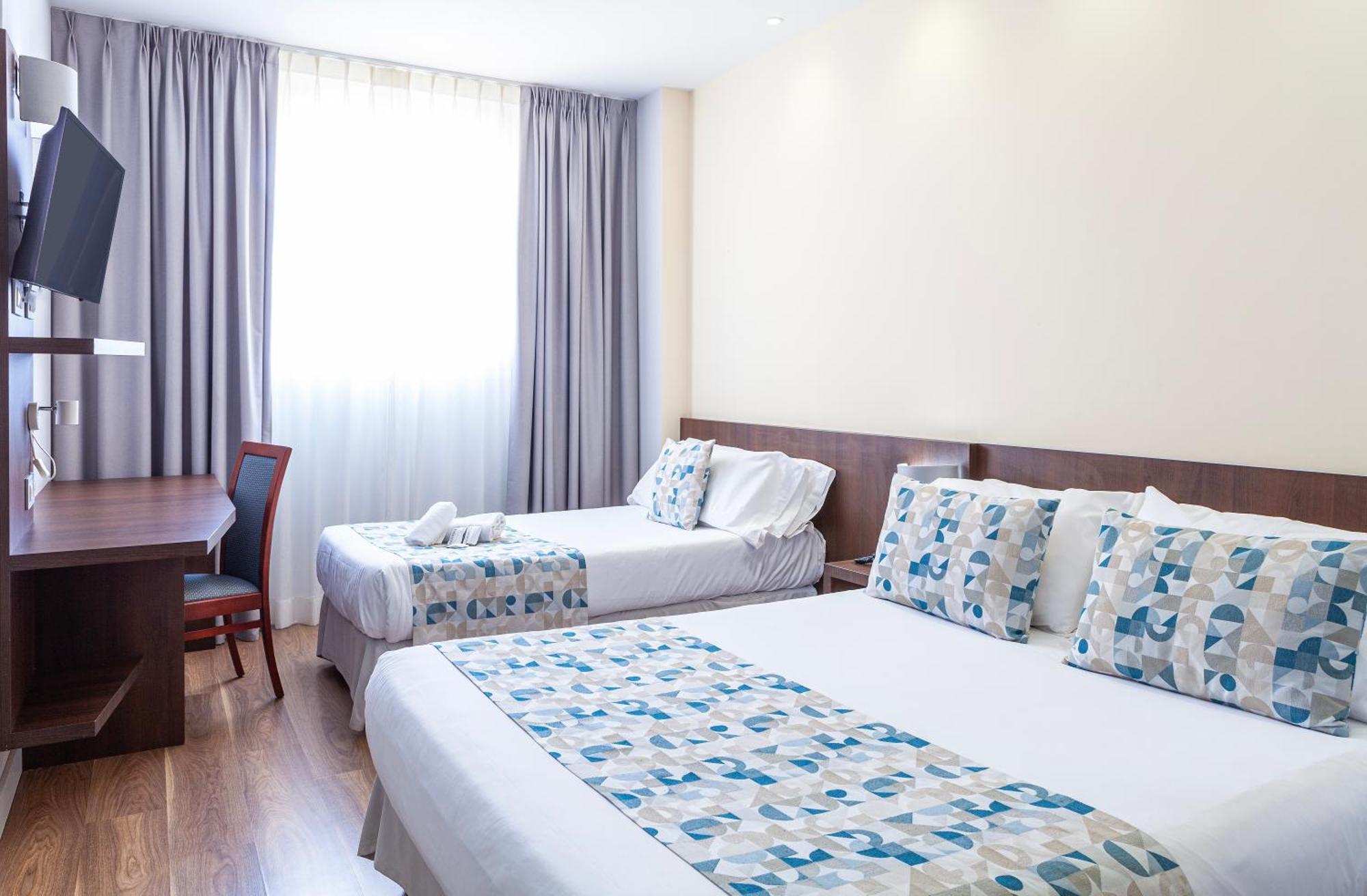 Hotel Olympia Universidades Valencia Exteriör bild