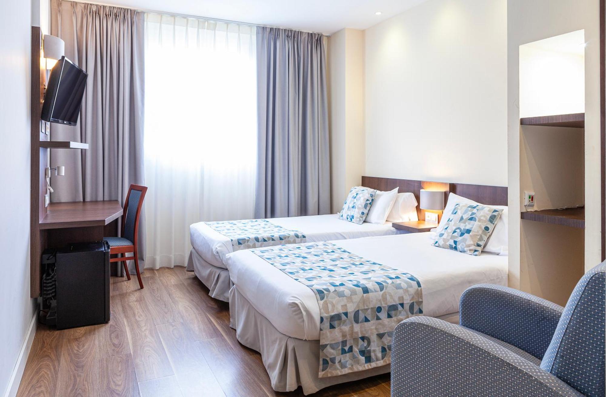 Hotel Olympia Universidades Valencia Exteriör bild